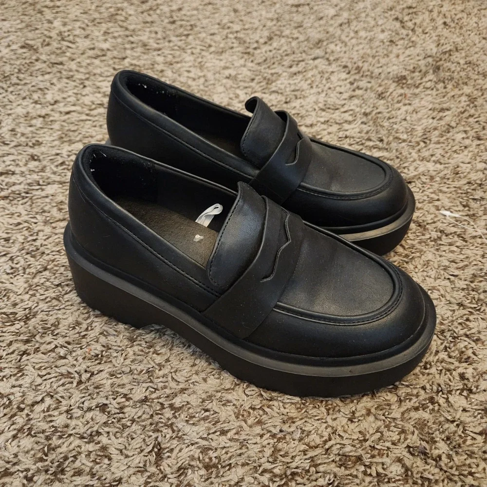 Wild Fable Womens Lacey Flatform Loafer Flats Black Chunky Platform Size 7.5